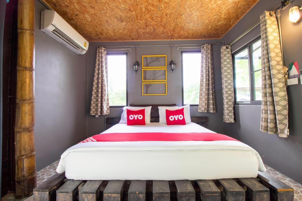 Hotel Oyo 999 Baan Pak Rom Ruen HHQ Exterior foto