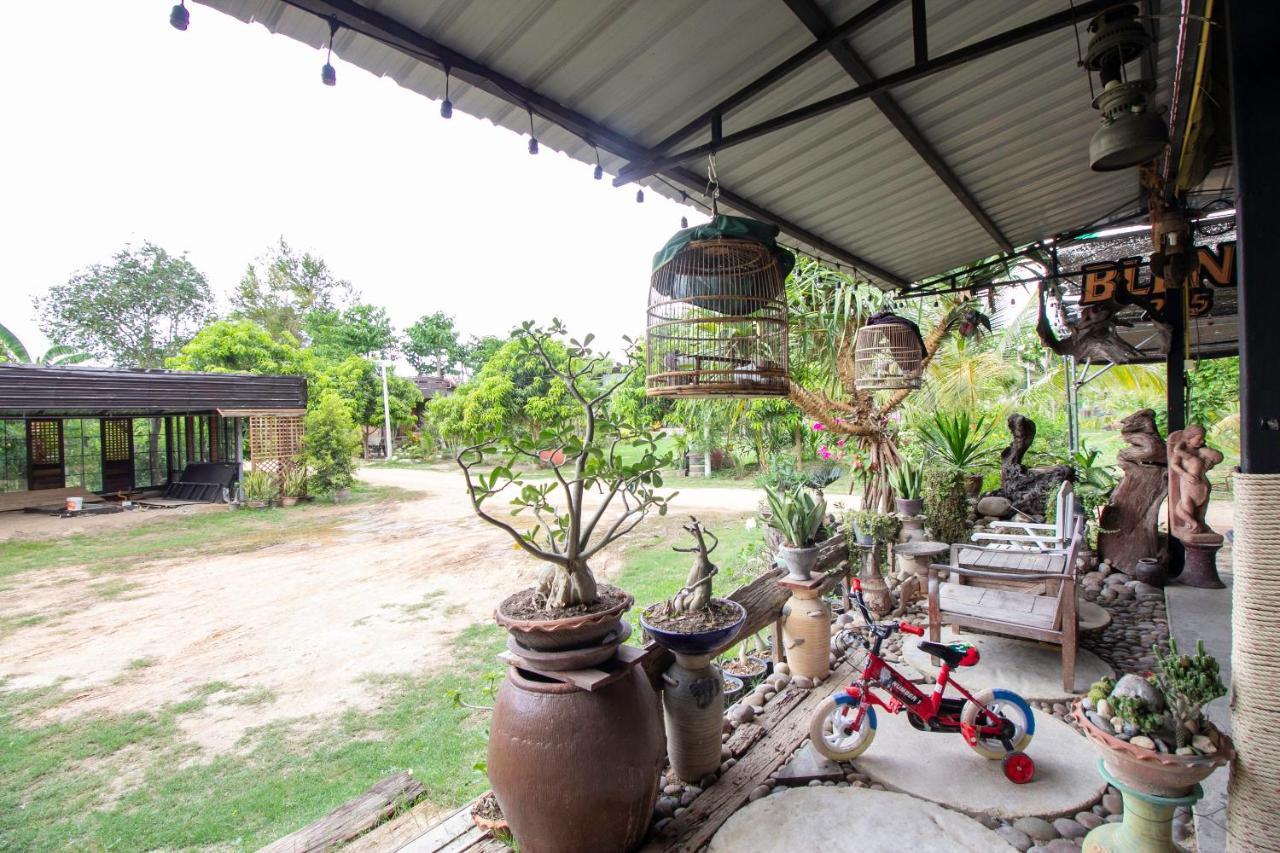 Hotel Oyo 999 Baan Pak Rom Ruen HHQ Exterior foto