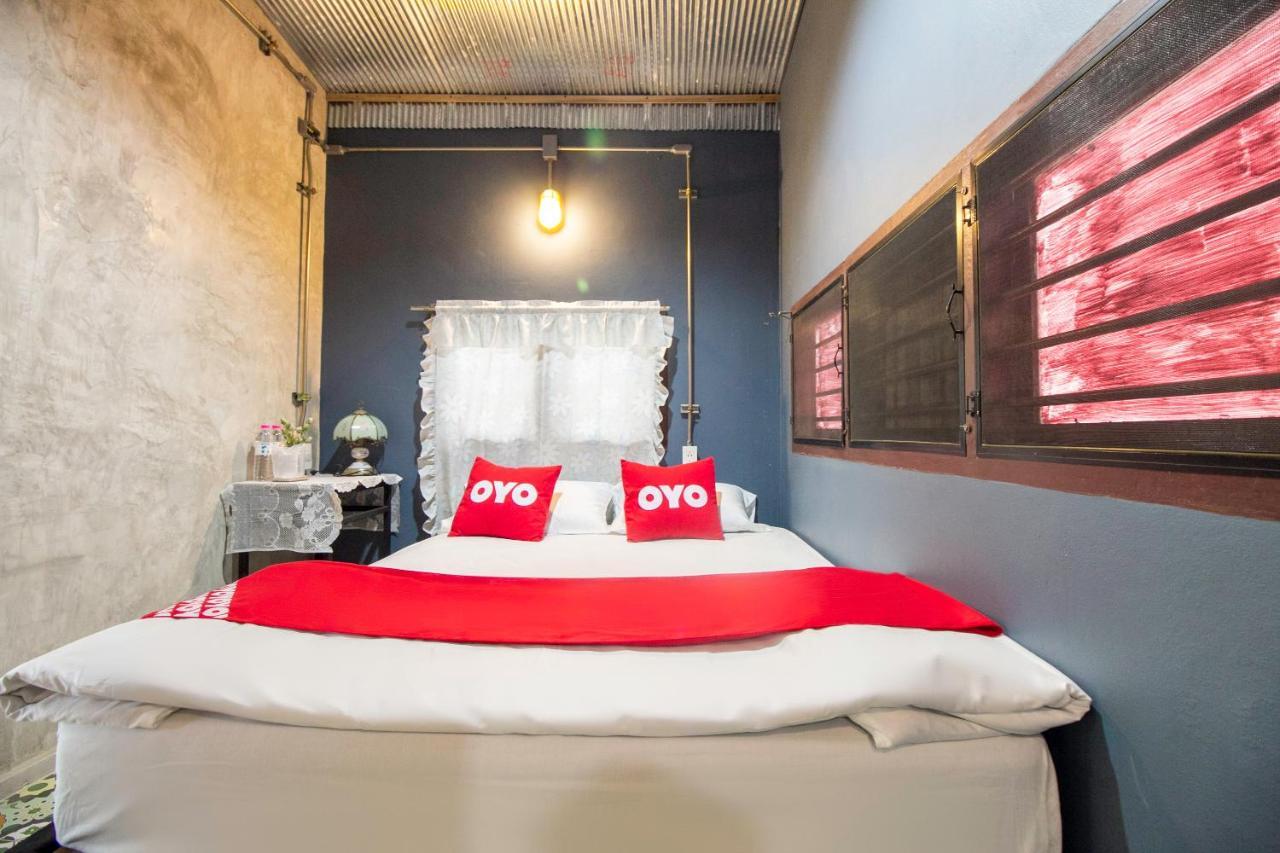 Hotel Oyo 999 Baan Pak Rom Ruen HHQ Exterior foto