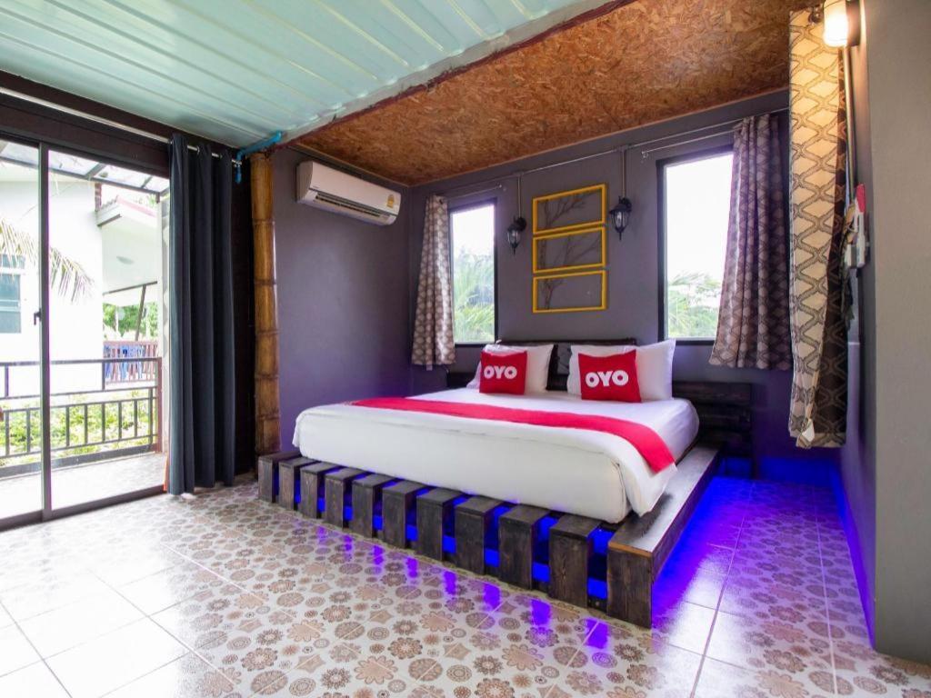 Hotel Oyo 999 Baan Pak Rom Ruen HHQ Exterior foto