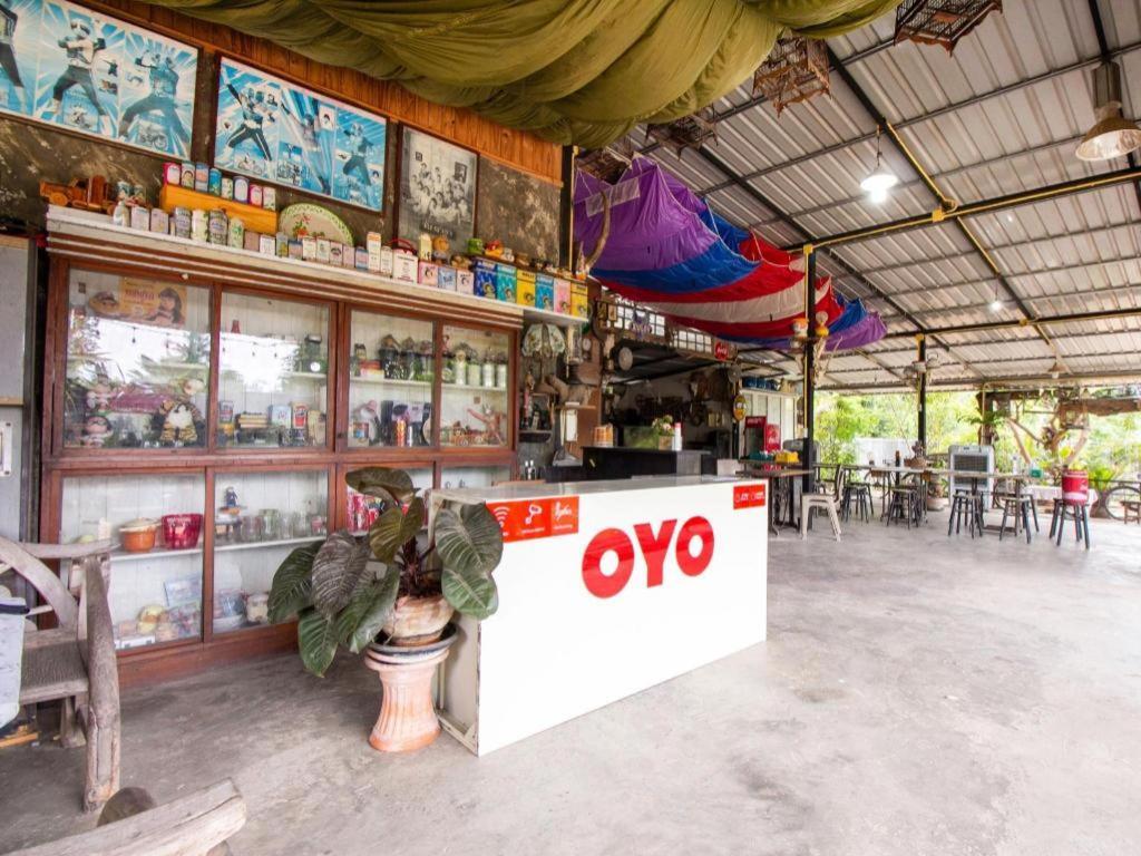 Hotel Oyo 999 Baan Pak Rom Ruen HHQ Exterior foto