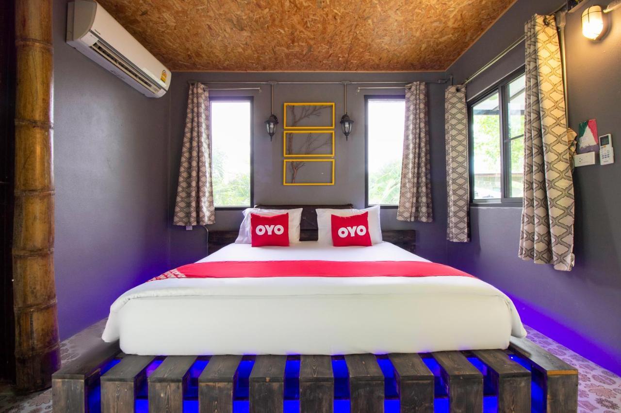 Hotel Oyo 999 Baan Pak Rom Ruen HHQ Exterior foto